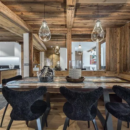 : Moderne, Authentique, 8 Personnes, Animaux - Fr-1-567-36